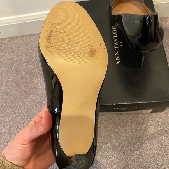 Black heals - Picture 3 of 5